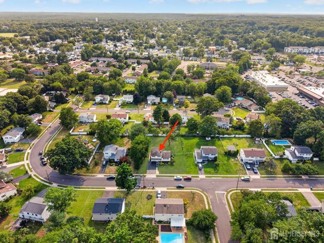 66 Janice Drive, Spotswood, NJ 08884