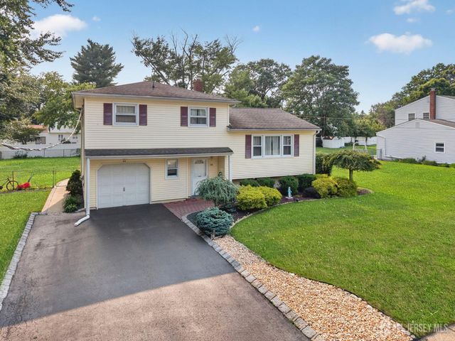 66 Janice Drive, Spotswood, NJ 08884