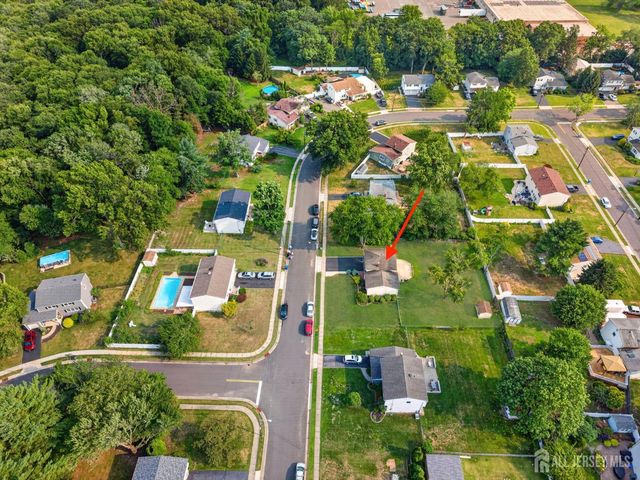 66 Janice Drive, Spotswood, NJ 08884