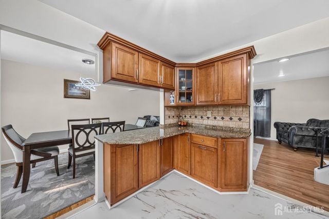 66 Janice Drive, Spotswood, NJ 08884