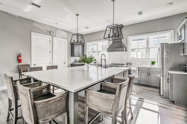 352 Twig PVT Court, Hendersonville, TN 37075