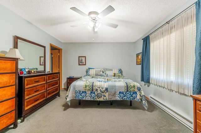 804 51st Street S, Fargo, ND 58103