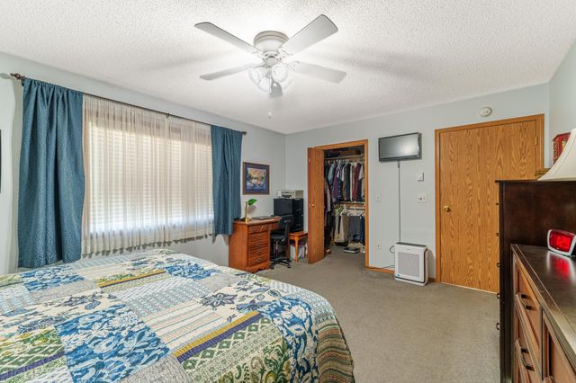 804 51st Street S, Fargo, ND 58103