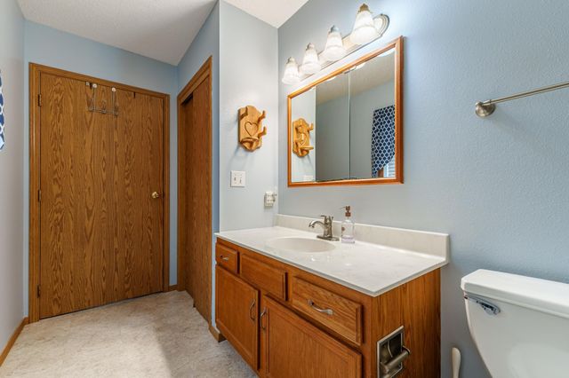 804 51st Street S, Fargo, ND 58103