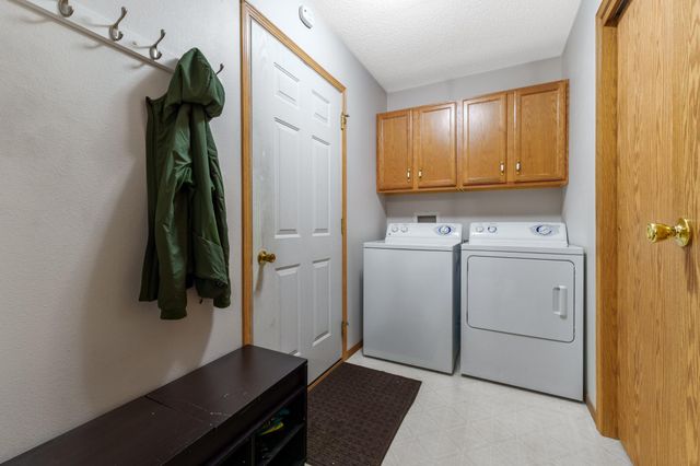 804 51st Street S, Fargo, ND 58103