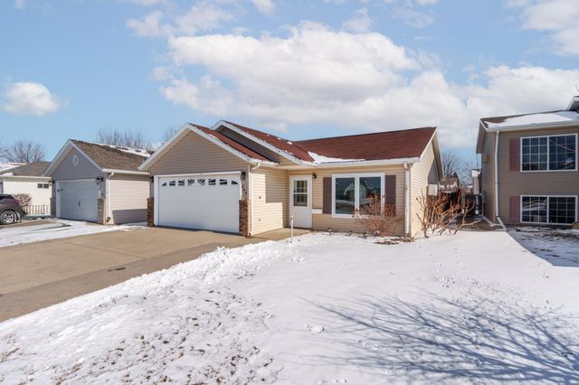 804 51st Street S, Fargo, ND 58103