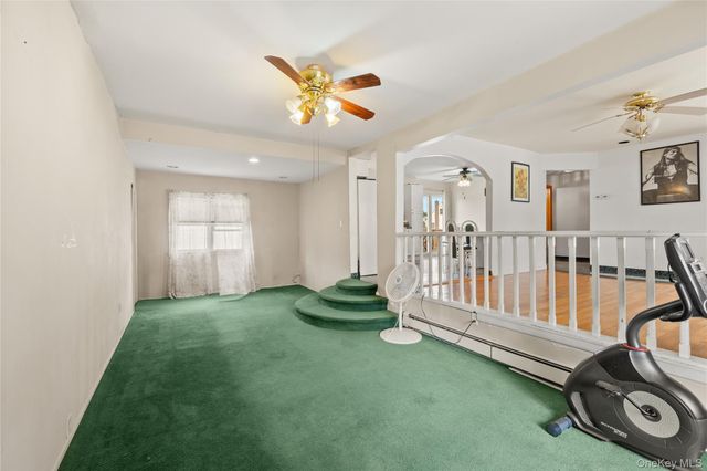 947 N Park Avenue, Massapequa, NY 11758