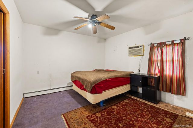 947 N Park Avenue, Massapequa, NY 11758
