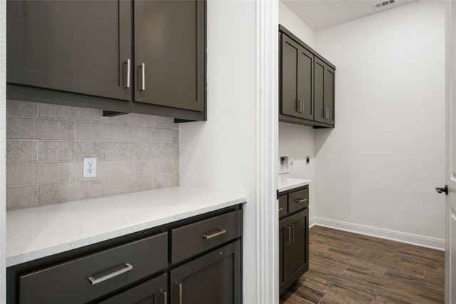 19113 Freeman CIR, Austin, TX 78738