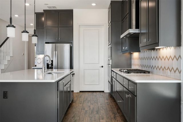 19113 Freeman CIR, Austin, TX 78738