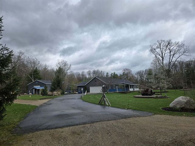 1780 Shady Lane, Allegan, MI 49010