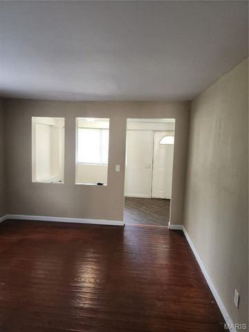 8972 Edna Street, St Louis, MO 63147