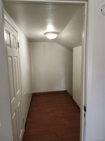 8972 Edna Street, St Louis, MO 63147