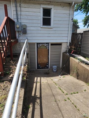 8972 Edna Street, St Louis, MO 63147