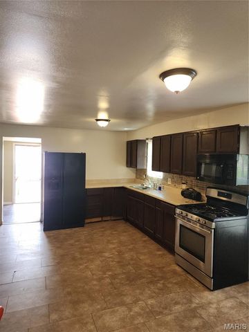 8972 Edna Street, St Louis, MO 63147