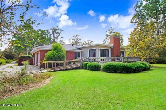 1803 Sedgefield Drive, Kinston, NC 28504