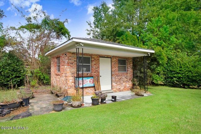1803 Sedgefield Drive, Kinston, NC 28504