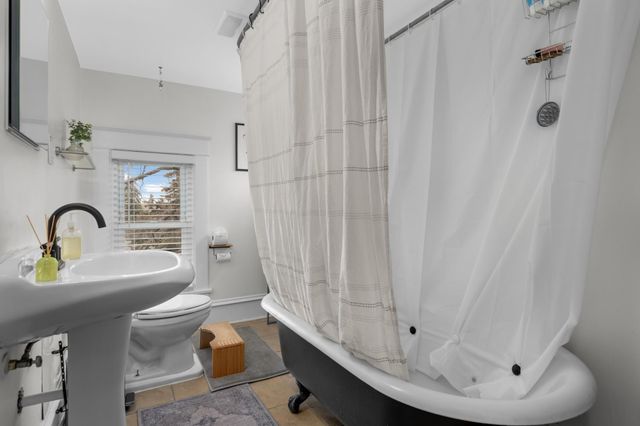 3056 Polk Street NE, Minneapolis, MN 55418