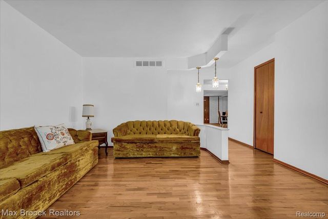 35656 Saxony Drive, Sterling Heights, MI 48310