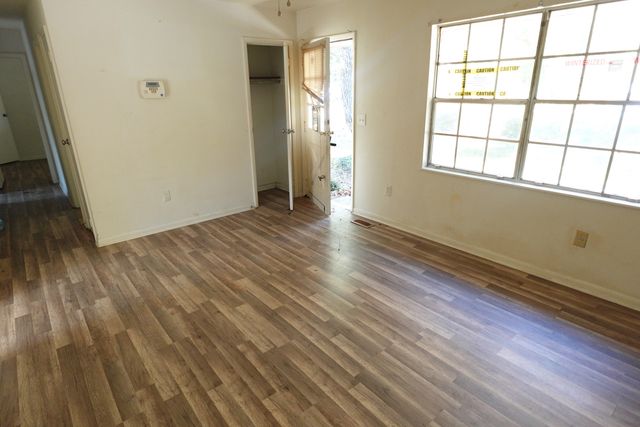 217 Tupperway Drive, Summerville, SC 29483