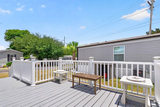 1511 Tanglewood Ave, North Myrtle Beach, SC 29582