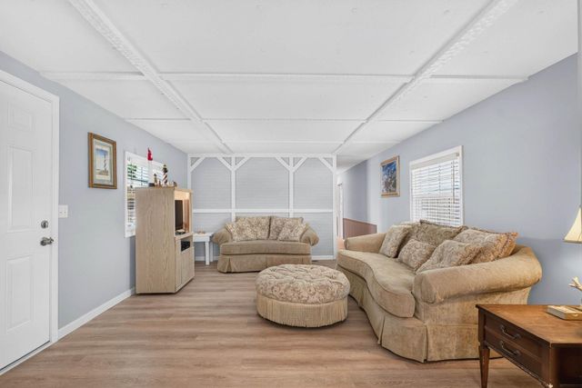 1511 Tanglewood Ave, North Myrtle Beach, SC 29582