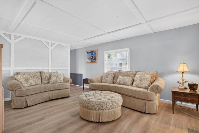 1511 Tanglewood Ave, North Myrtle Beach, SC 29582