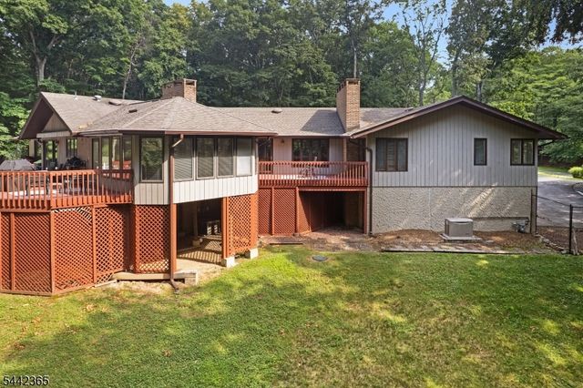 18 Horizon Dr, Mendham Twp., NJ 07945