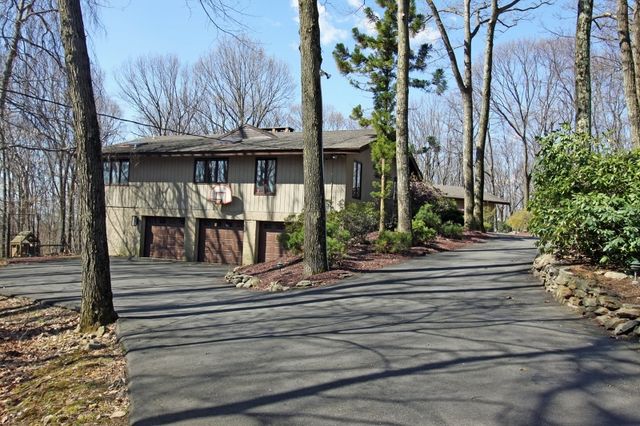 18 Horizon Dr, Mendham Twp., NJ 07945