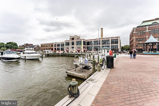 5822 BROOKVIEW DR, Alexandria, VA 22310