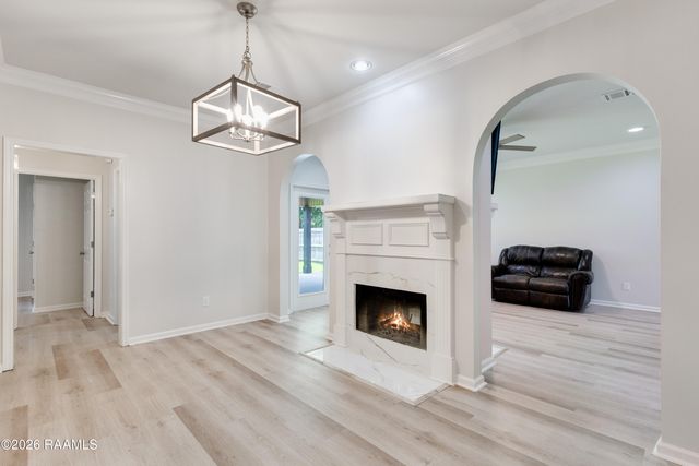 213 Colchester Drive, Broussard, LA 70518
