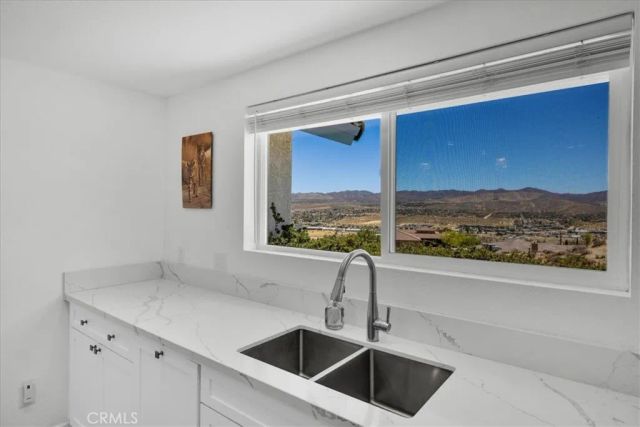 6177 Mandarin Road, Yucca Valley, CA 92284