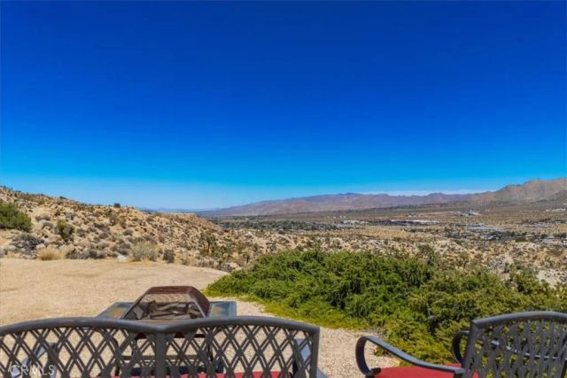 6177 Mandarin Road, Yucca Valley, CA 92284