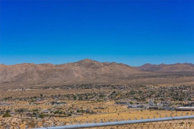 6177 Mandarin Road, Yucca Valley, CA 92284