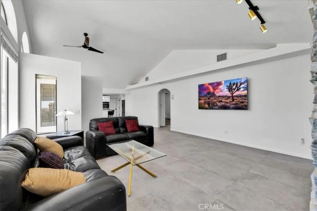 6177 Mandarin Road, Yucca Valley, CA 92284