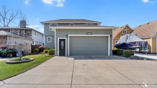 30990 Bayview Drive, Gibraltar, MI 48173