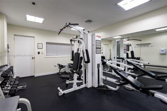 2901 S Bayshore Dr 2G, Miami, FL 33133