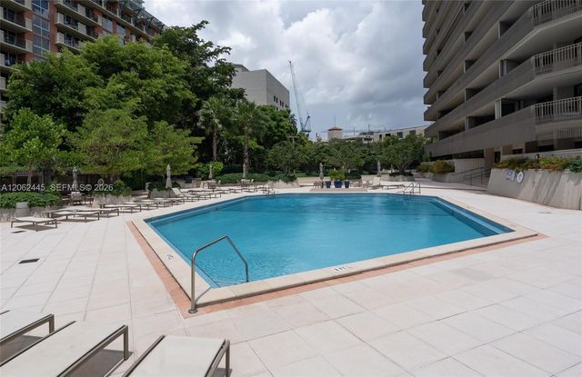 2901 S Bayshore Dr 2G, Miami, FL 33133