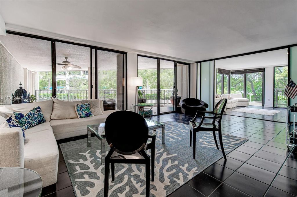 2901 S Bayshore Dr 2G, Miami, FL 33133