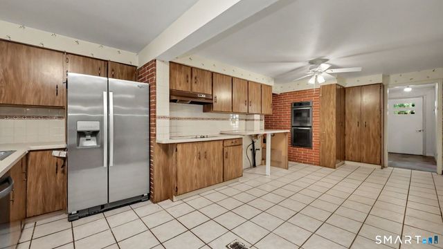 144 Maple Street, Seymour, CT 06483