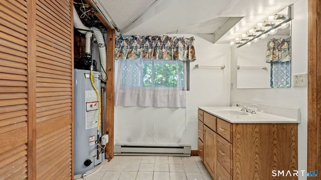 144 Maple Street, Seymour, CT 06483