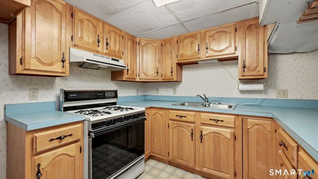 144 Maple Street, Seymour, CT 06483