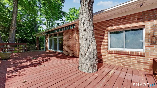 144 Maple Street, Seymour, CT 06483