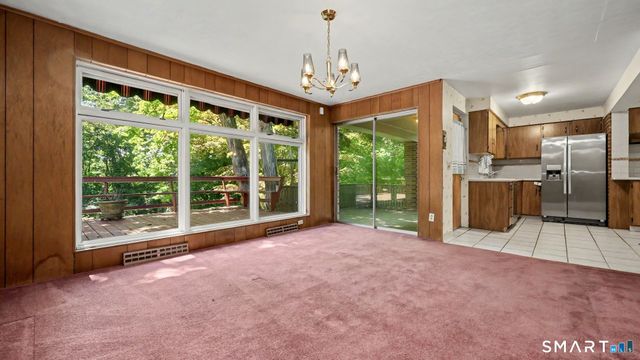 144 Maple Street, Seymour, CT 06483