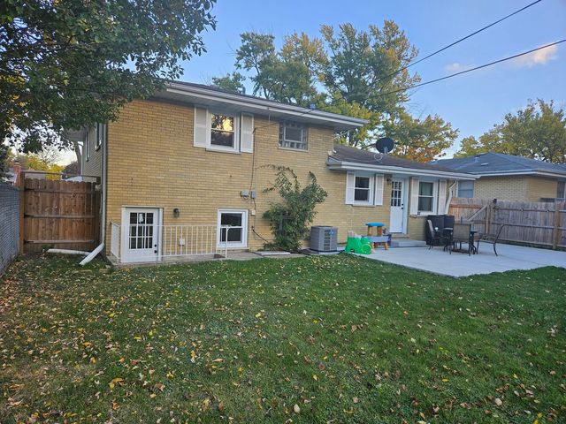 614 Forest Road, La Grange Park, IL 60526