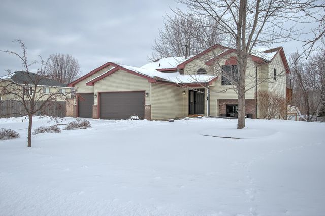 1220 10th Avenue SE, Cambridge, MN 55008