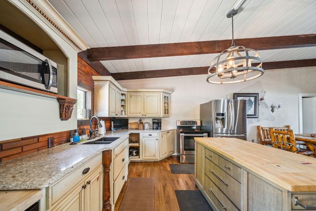 24280 S 610 Drive, Grove, OK 74344