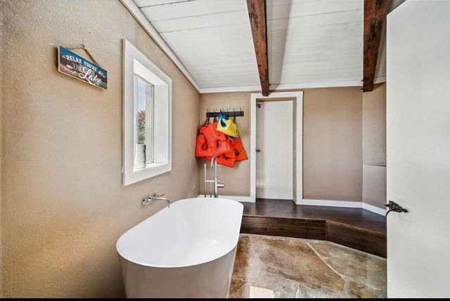 24280 S 610 Drive, Grove, OK 74344