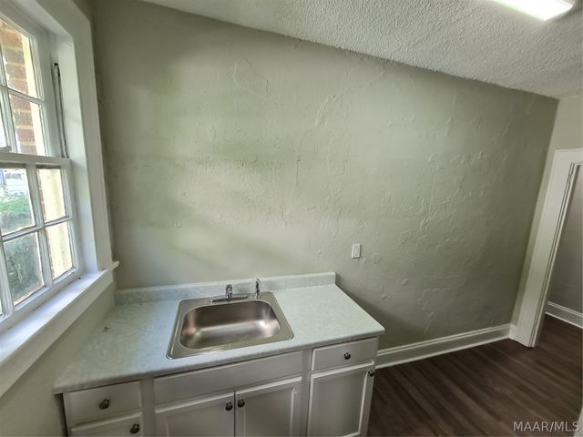 2329 Highland Avenue, Montgomery, AL 36107