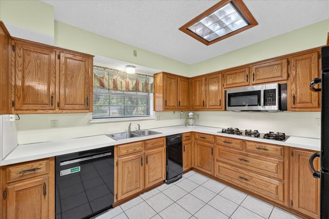 206 Harris Drive, Sunnyvale, TX 75182
